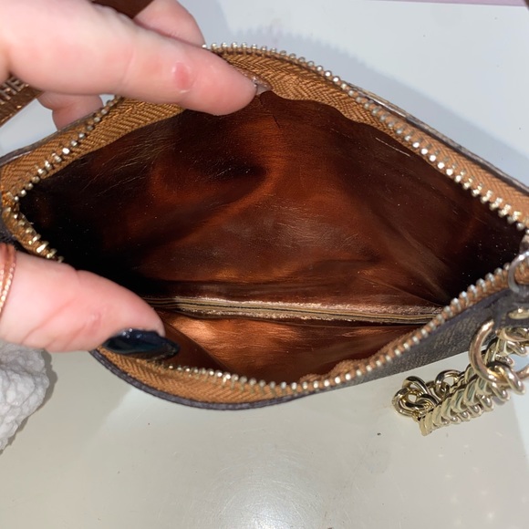 Michael Kors Fanny Pack - Picture 2 of 4